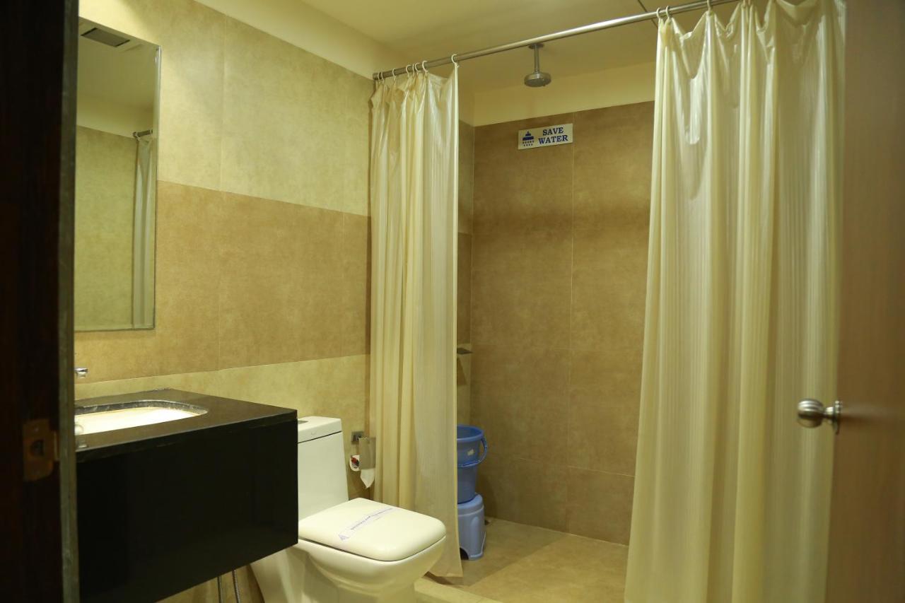 Hotel Shubham Palace Хайдарабад Экстерьер фото